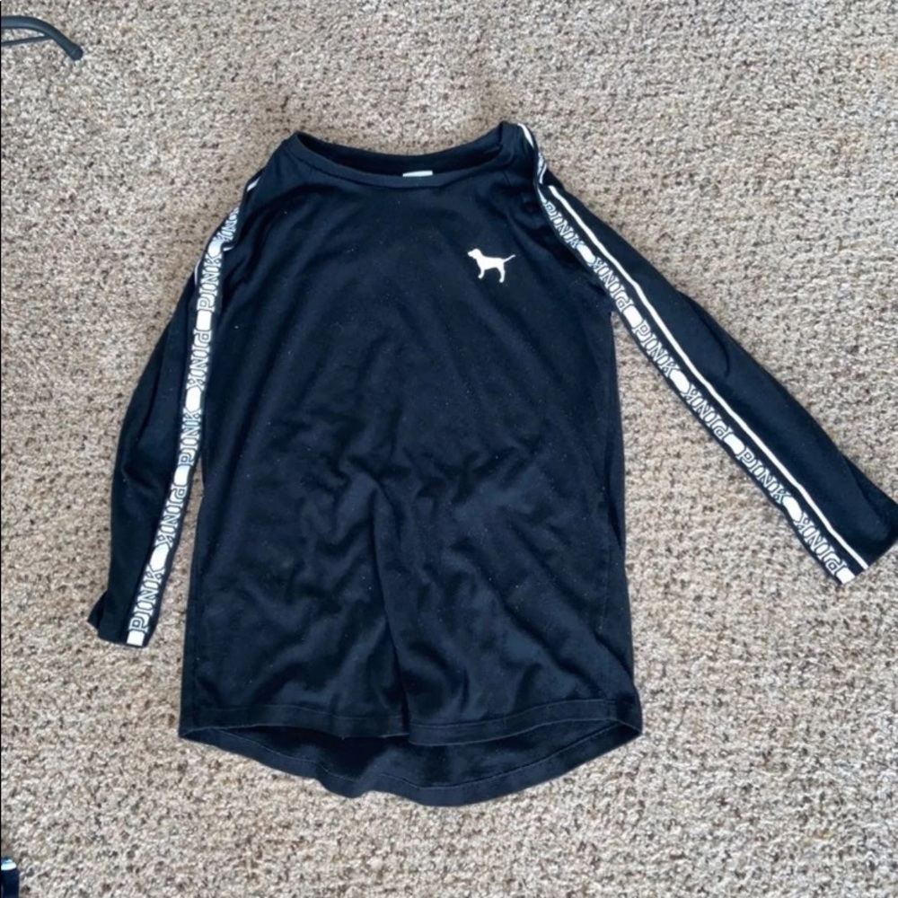 VS PINK quarter sleeve shirt